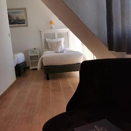 Hotel L'estacade 3*