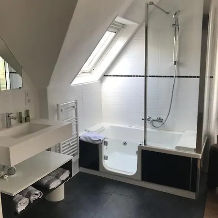 Hotel L'estacade 3*