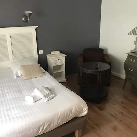 Hotel L'estacade 3*