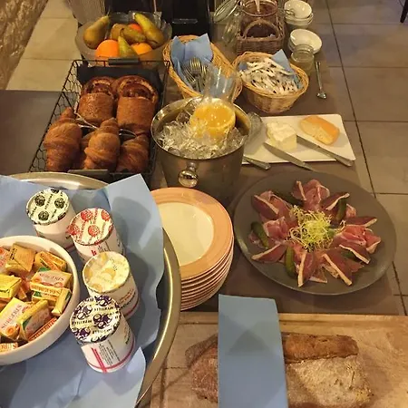 Hotel L'estacade 3*