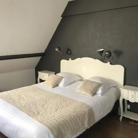 Hotel L'estacade 3*