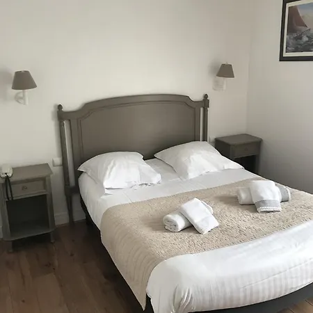 L'estacade Hotel 3*