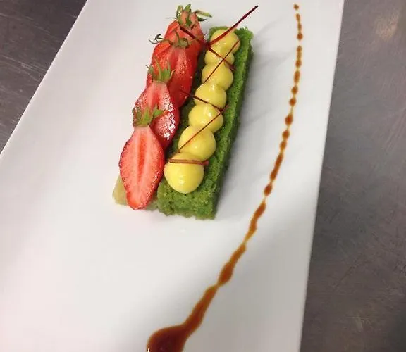 L'estacade Hotell 3*