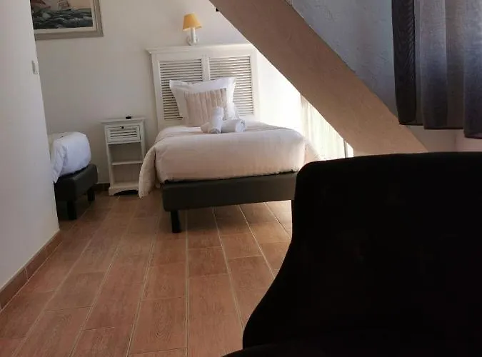 Hotell L'estacade 3*