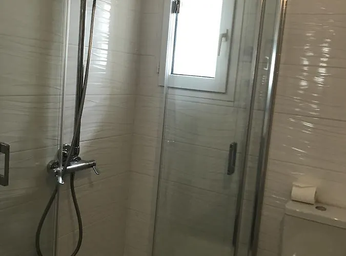 L'estacade Hotell 3*